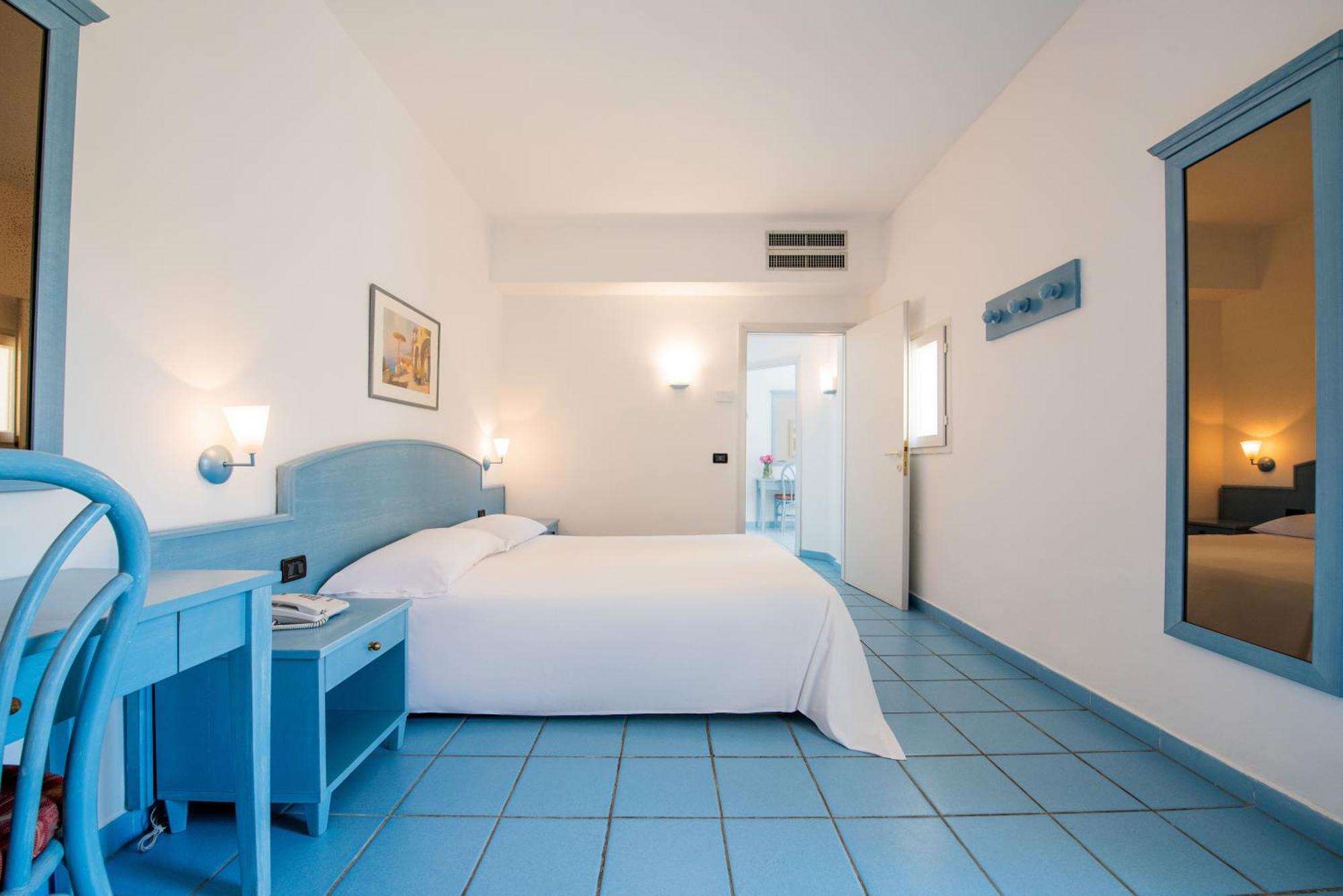 Th Capo Rizzuto Hotel Isola Di Capo Rizzuto Exterior photo